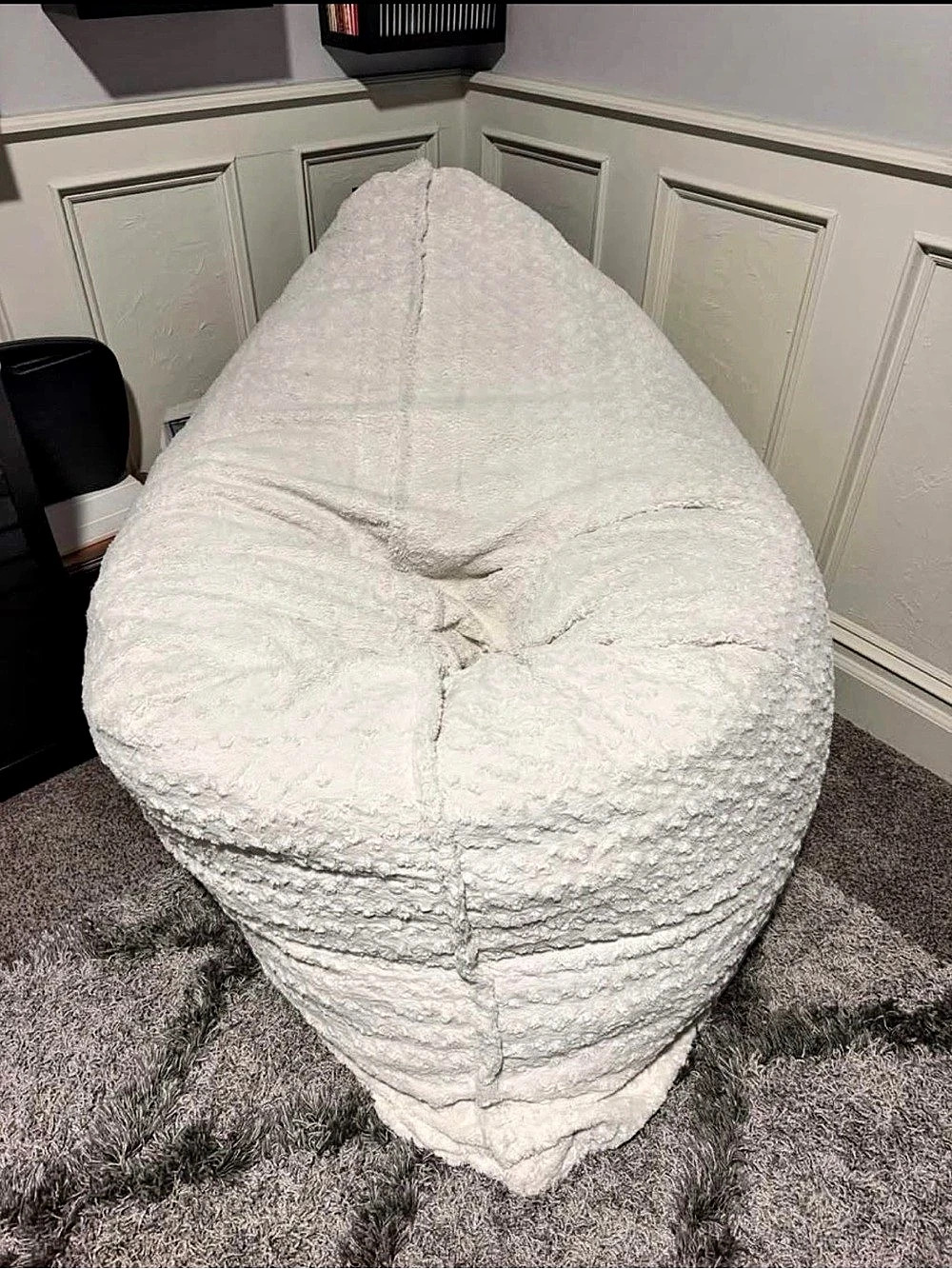 Lovesac Pillow Sac White Plush Body Cover. Excellent condition